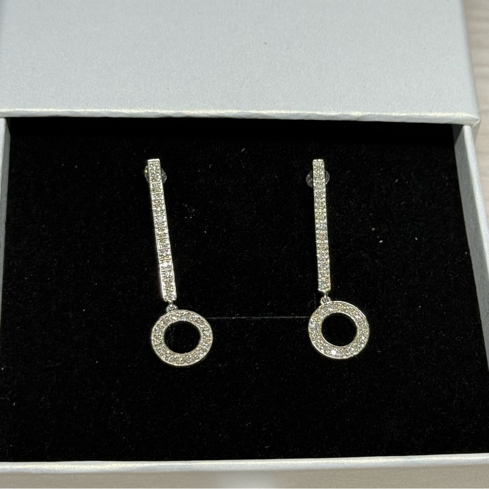 10k Solid White Gold & Diamond Elegant Drop Earrings.